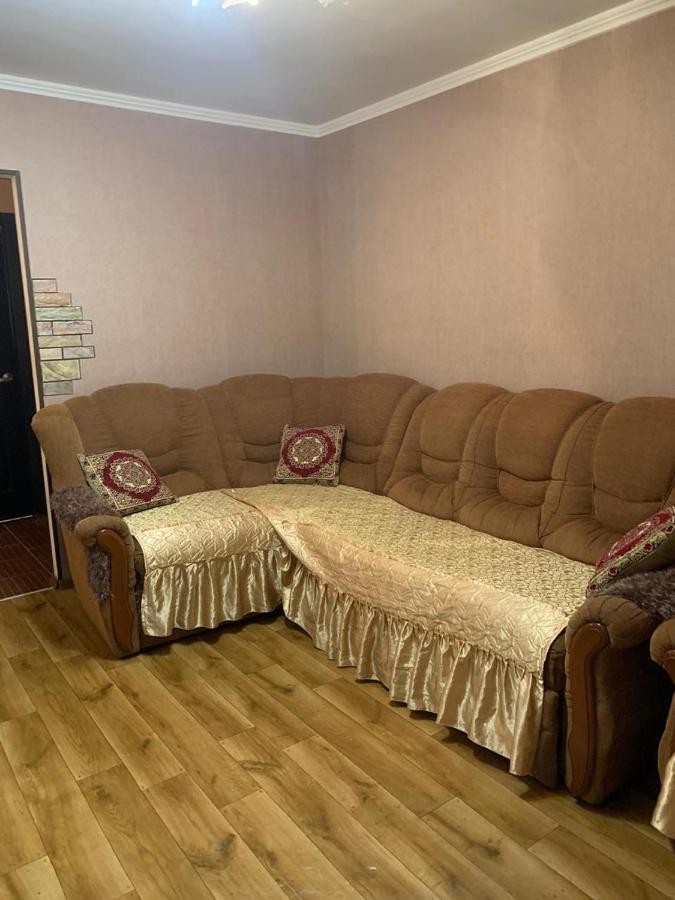 139а проспект добровольского уютная трех комнатная в одессе Apartment Odesa