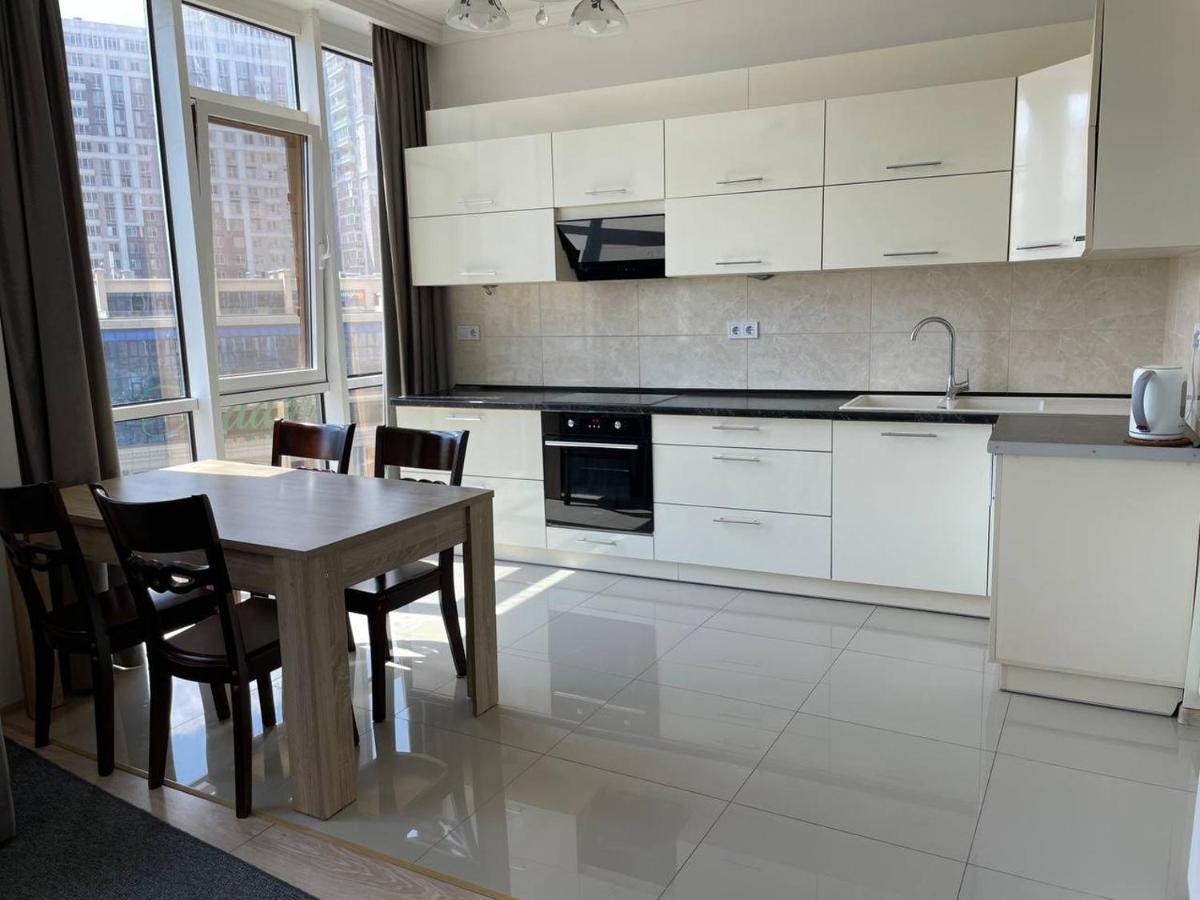 большая двухкомнатная в центре аркадии! Apartment *